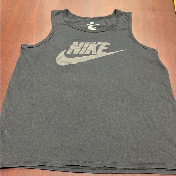 Tops - Like New, Unisex Nike Black Tank Top